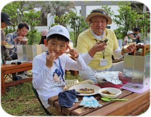 キーマカレーを食べている写真です