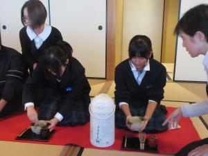 呈茶体験学習